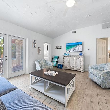 סייסטה קי Crescent Beach Villas מראה חיצוני תמונה