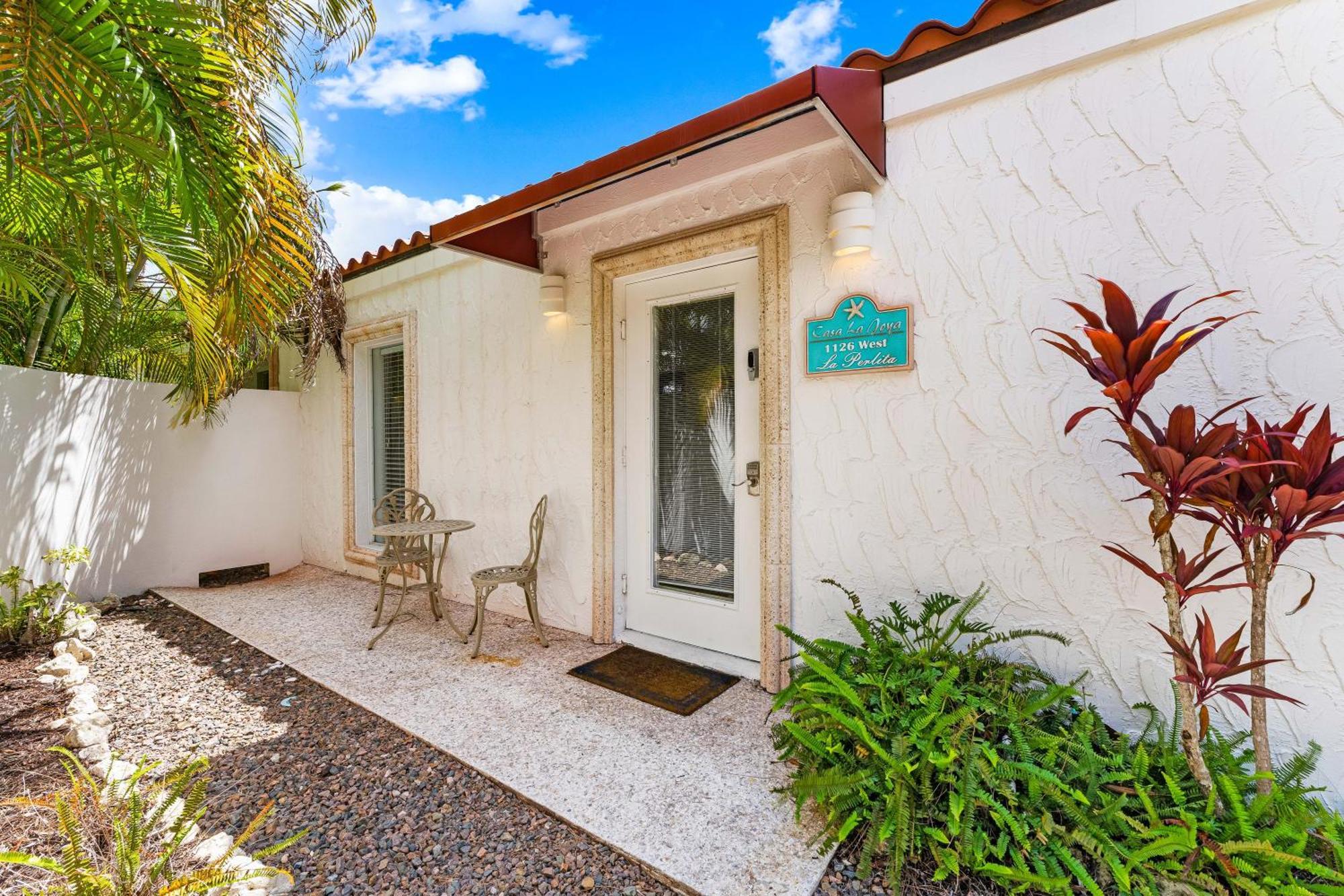 סייסטה קי Crescent Beach Villas מראה חיצוני תמונה