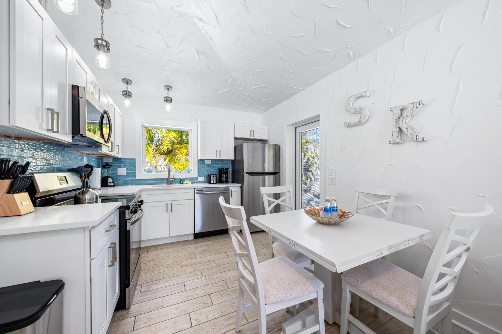 סייסטה קי Crescent Beach Villas מראה חיצוני תמונה